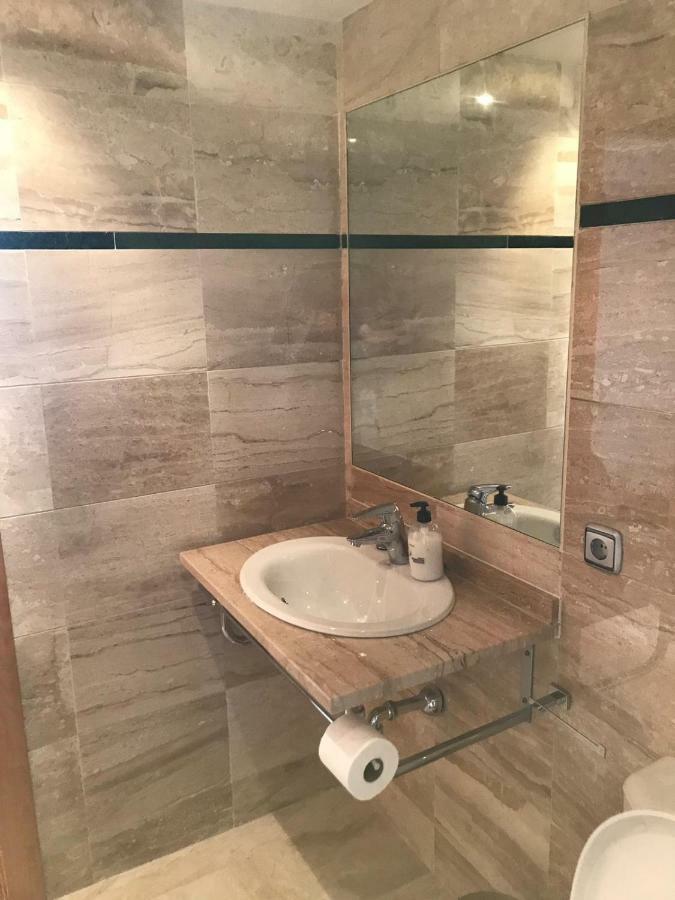 Luxury Apartment Set In Dona Julia Golf Course 卡萨雷斯 外观 照片